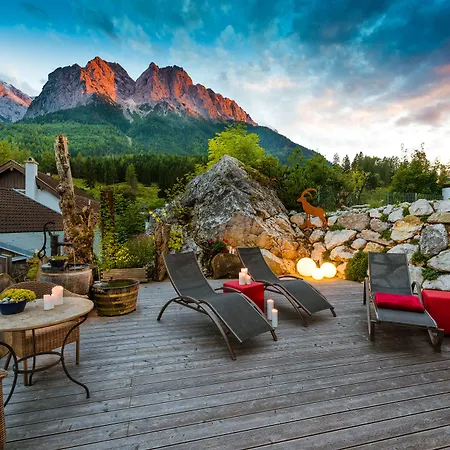 Bayern Resort Hotel - Adults only - mit Zugspitzblick - Eibsee-Nähe - Wellnessbereich - Naturpool im Sommer-2